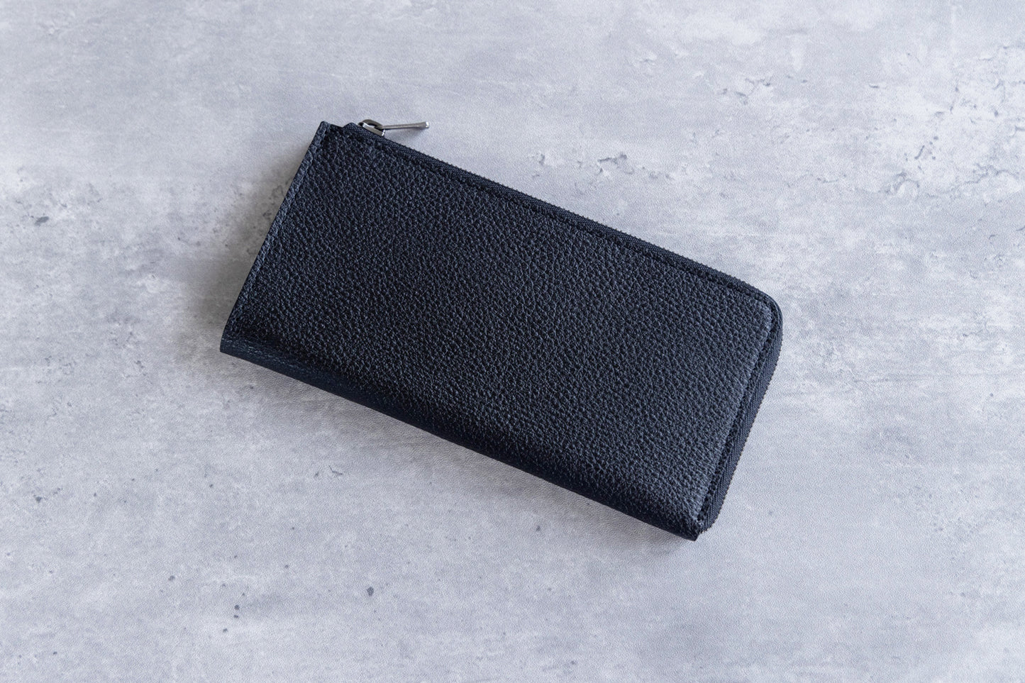 il modo ZIP concept 水濡れ、傷に強い！最小を目指した長財布