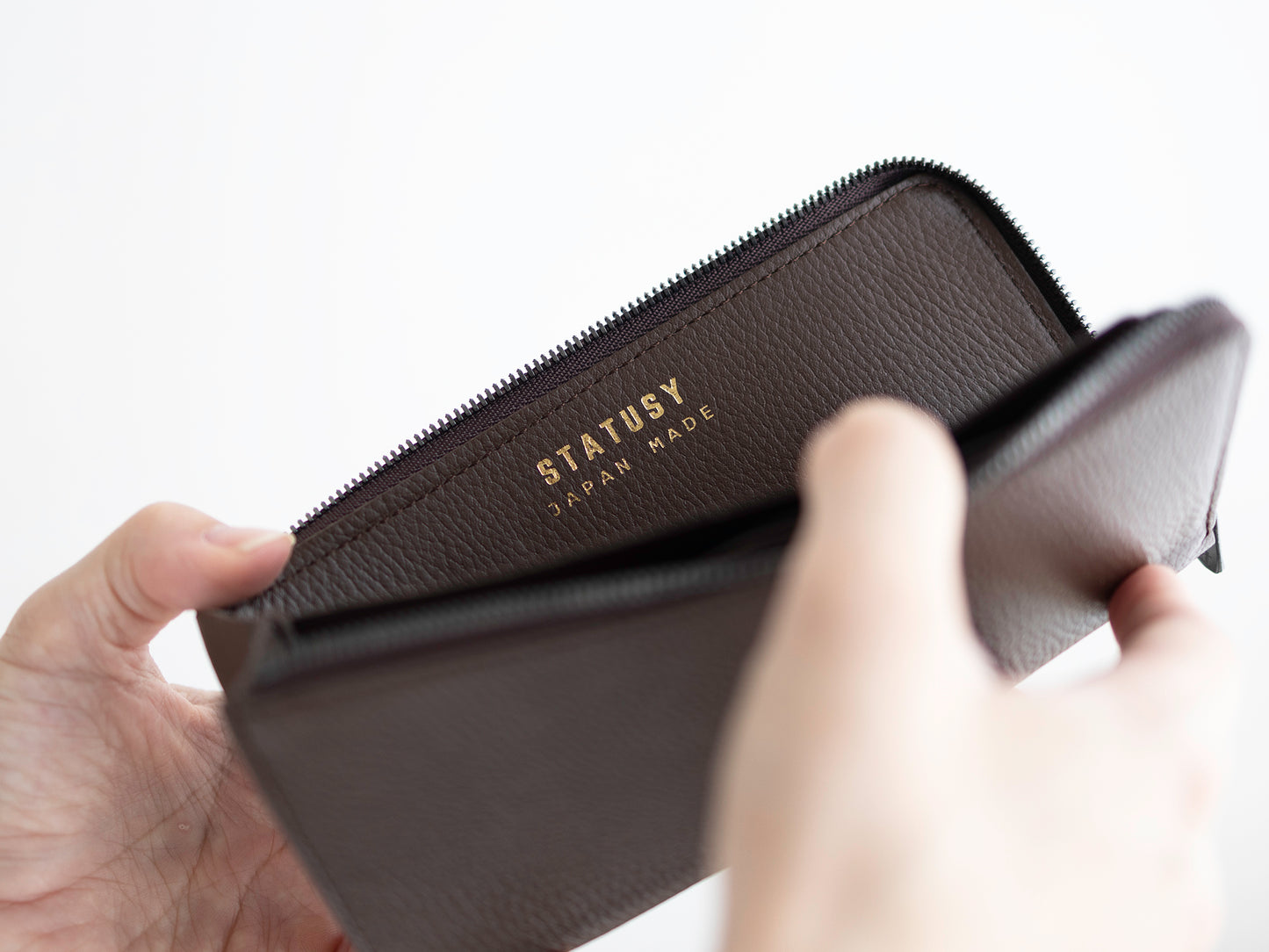 il modo ZIP concept 水濡れ、傷に強い！最小を目指した長財布