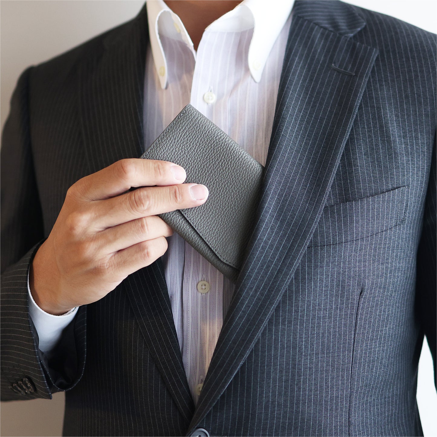 水濡れや傷に強くなった！最小を目指した長財布「il modo concept」